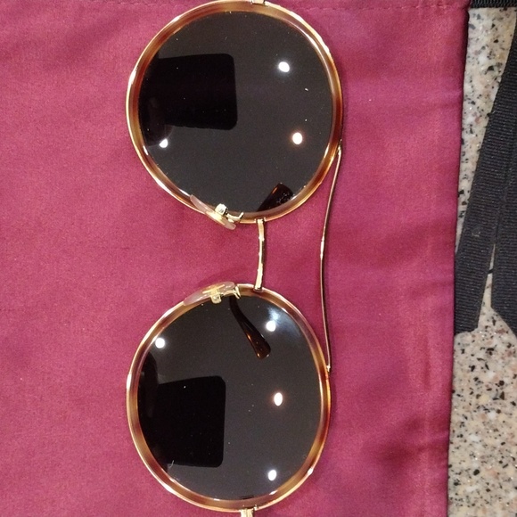 Authentic Gucci sunglasses LIKE NEW Gold frames with tortoise shell rims - Picture 7 of 12